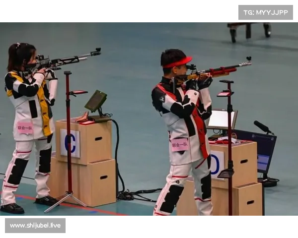 福建射击队张倩颖林峰在十五运斩获银牌 省政府发贺电表彰荣耀